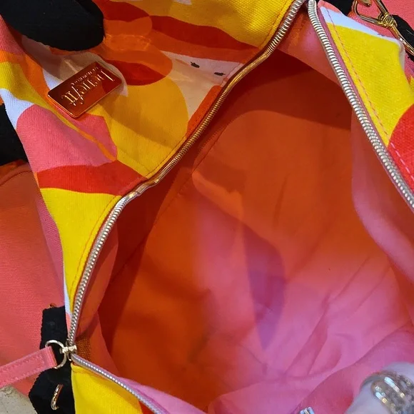 Benefit San Francisco Vibrant Travel/Duffle/Weekender Bag - Picture 7 of 7